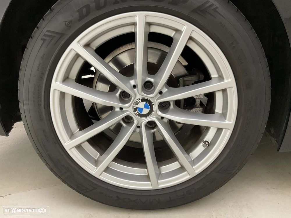 BMW 320 d Auto - 14