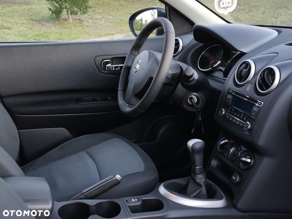 Nissan Qashqai 1.6 Visia - 14