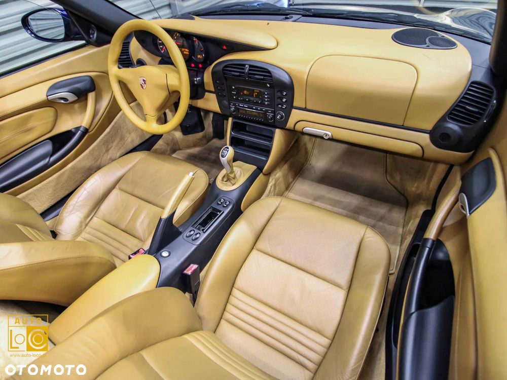 Porsche Boxster - 12
