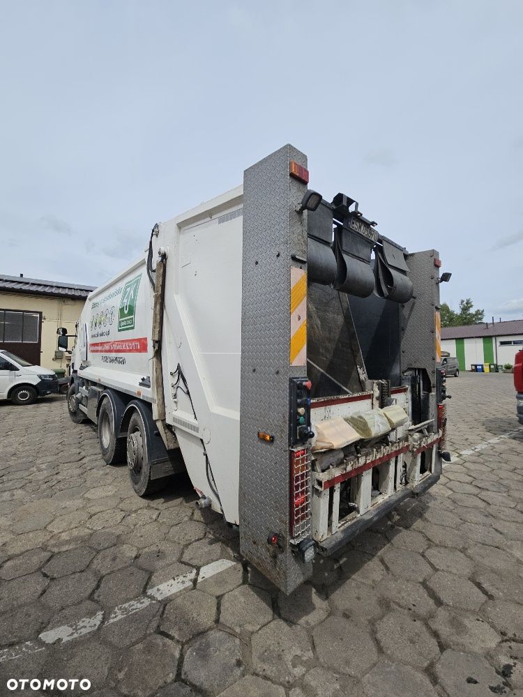 Scania P 360 - 5