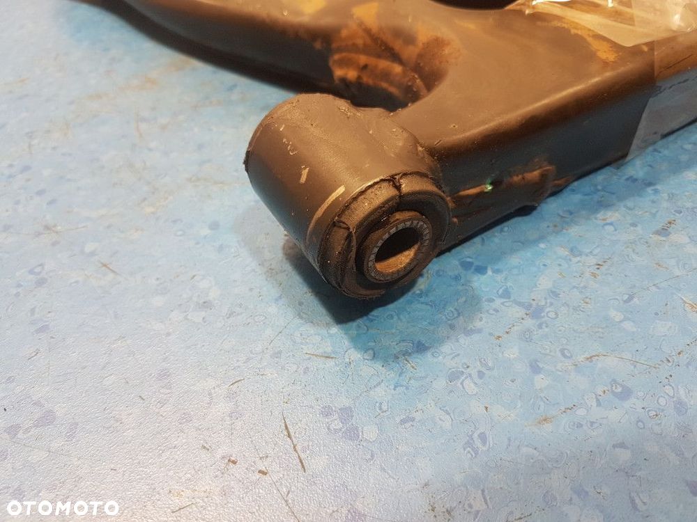 TOYOTA COROLLA VERSO I LIFT 2.0 D4D WAHACZ PRZÓD LEWY - 8