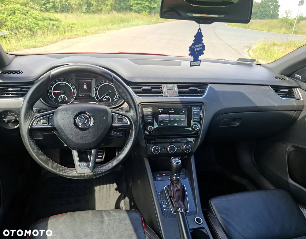 Skoda Octavia 2.0 TDI RS DSG - 8