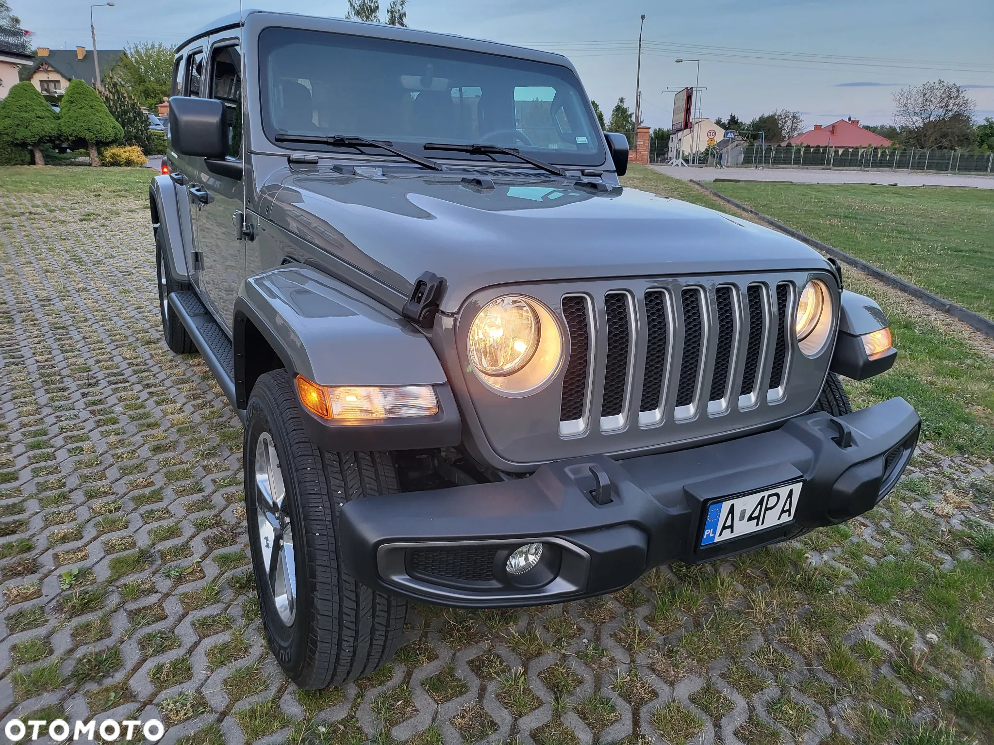 Jeep Wrangler - 9