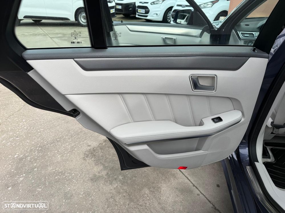 Mercedes-Benz E 350 BlueTEC Avantgarde 4-Matic - 24