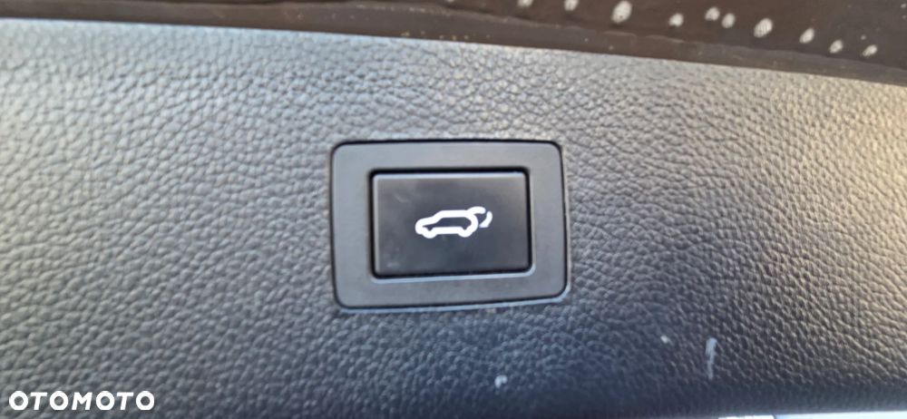 Hyundai i40 Kombi 1.7 CRDi DCT Premium - 32