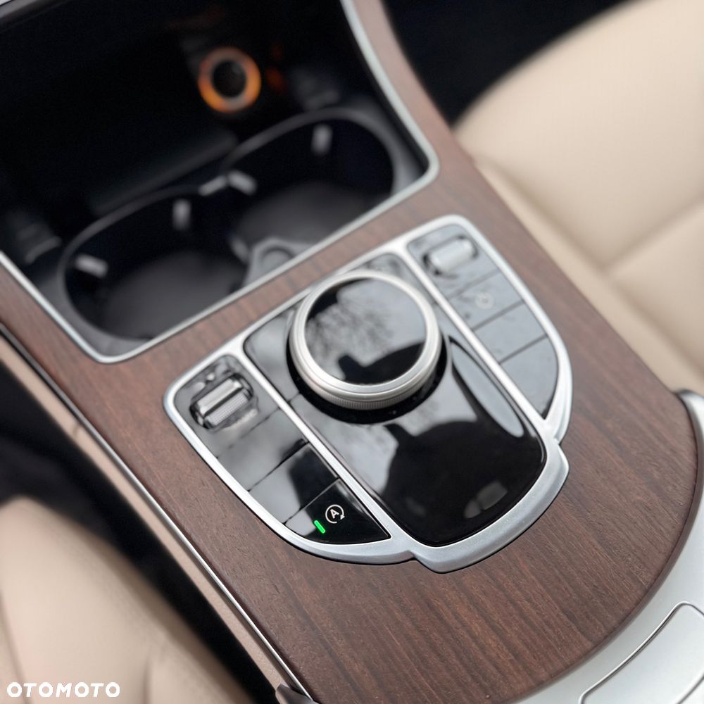 Mercedes-Benz Klasa C 300 9G-TRONIC Avantgarde - 14
