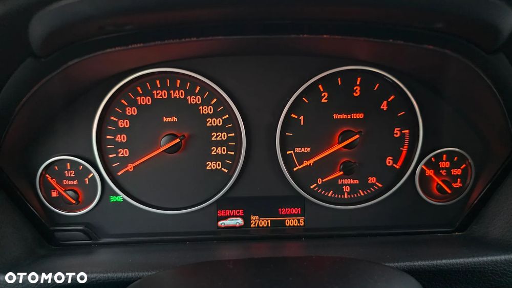 BMW Seria 3 320d xDrive - 13