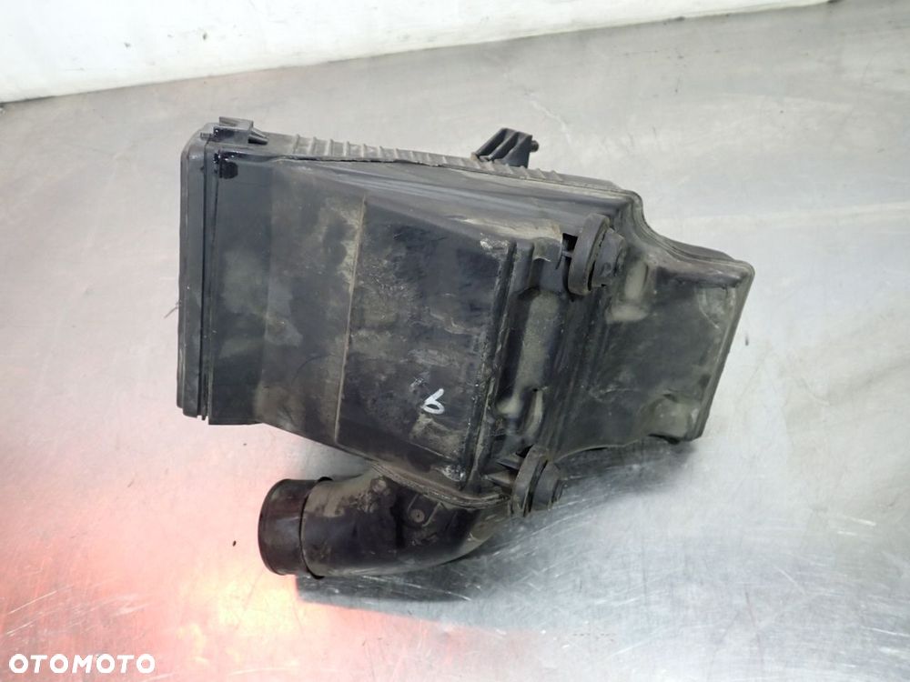 OBUDOWA FILTRA POWIETRZA NISSAN NV200 - 4