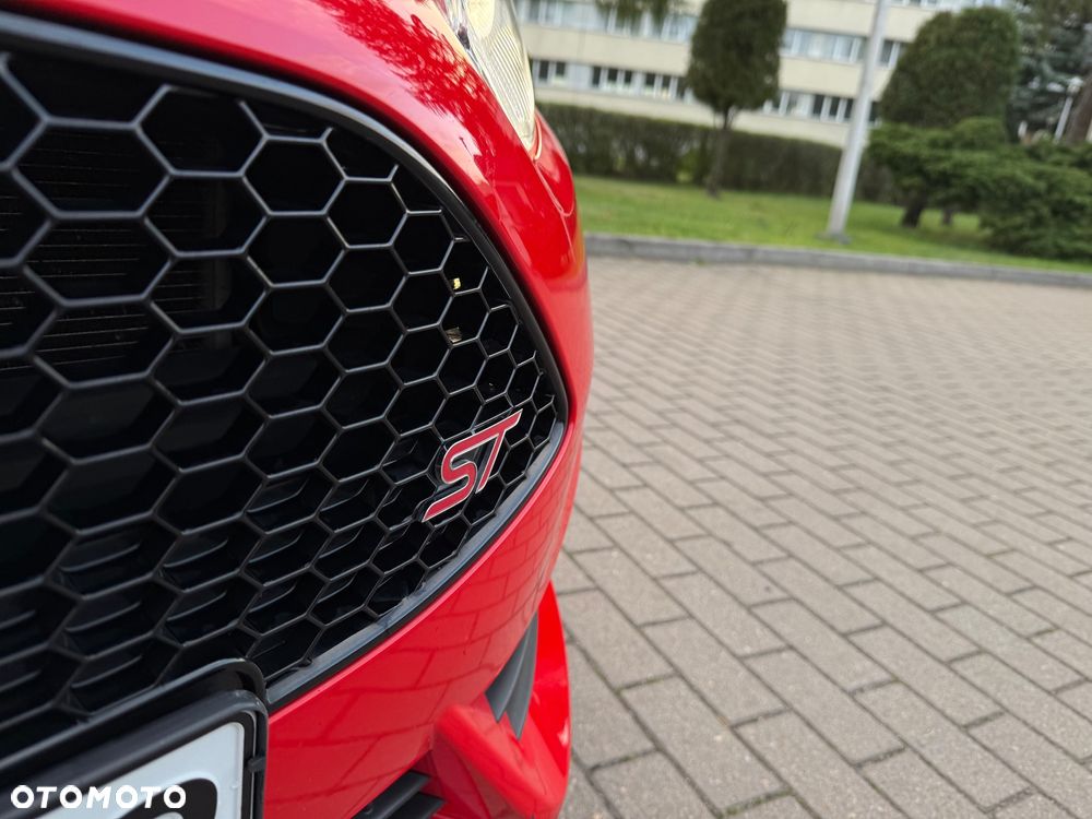 Ford Fiesta ST - 11