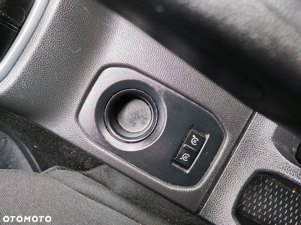 Dacia Duster 1.6 SCe Laureate S&S - 15