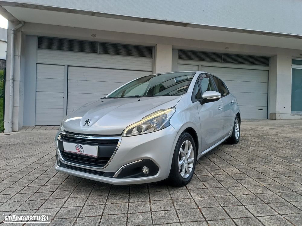 Peugeot 208 1.4 HDi Active - 1