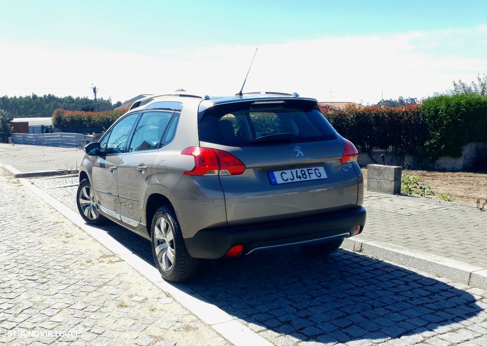 Peugeot 2008 PureTech 110 Stop&Start Allure - 11