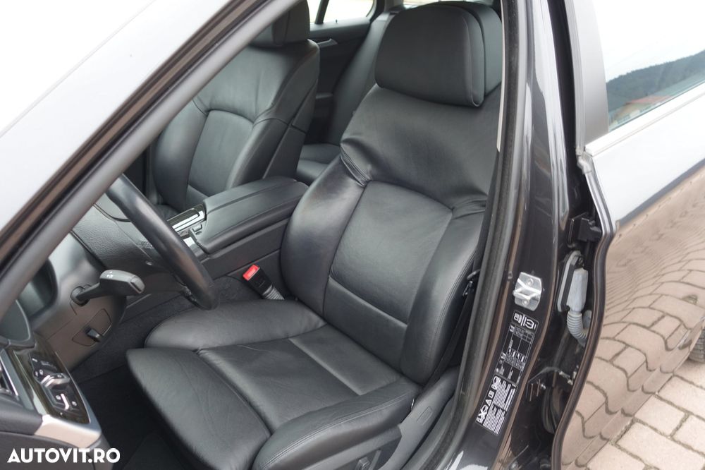 BMW Seria 5 530d xDrive - 9