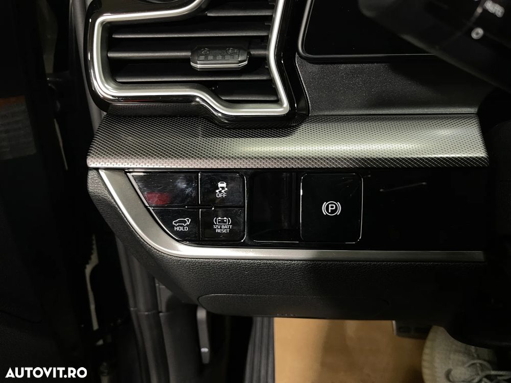 Kia Sportage 1.6 T-GDI HEV 6AT 4x2 GT Line - 26