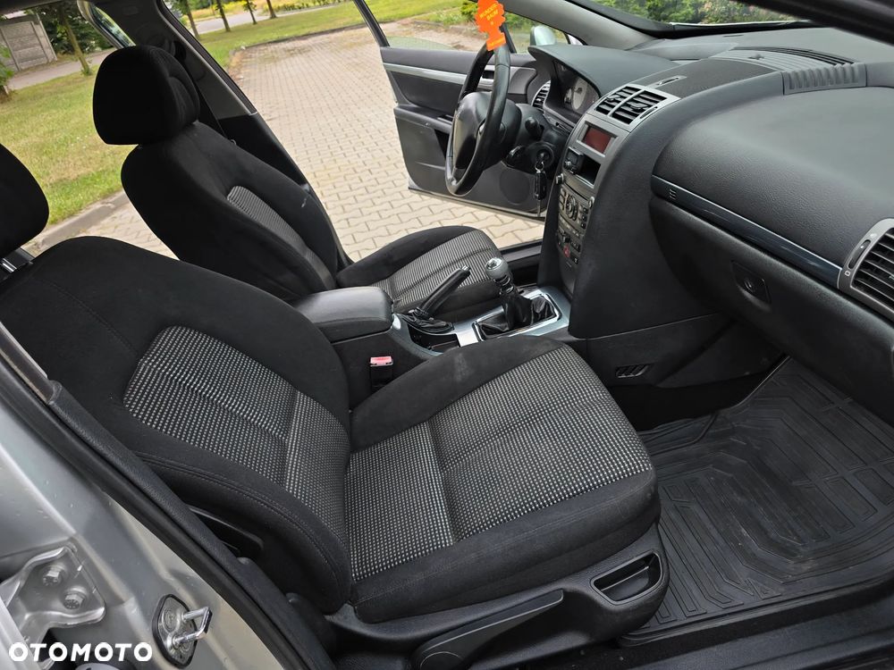 Peugeot 407 2.0 HDI Intense - 16