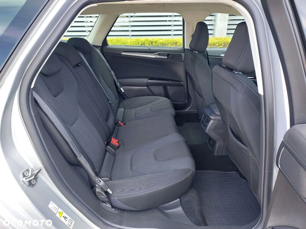 Ford Mondeo Turnier 2.0 TDCi Start-Stopp PowerShift-Aut Business Edition - 24