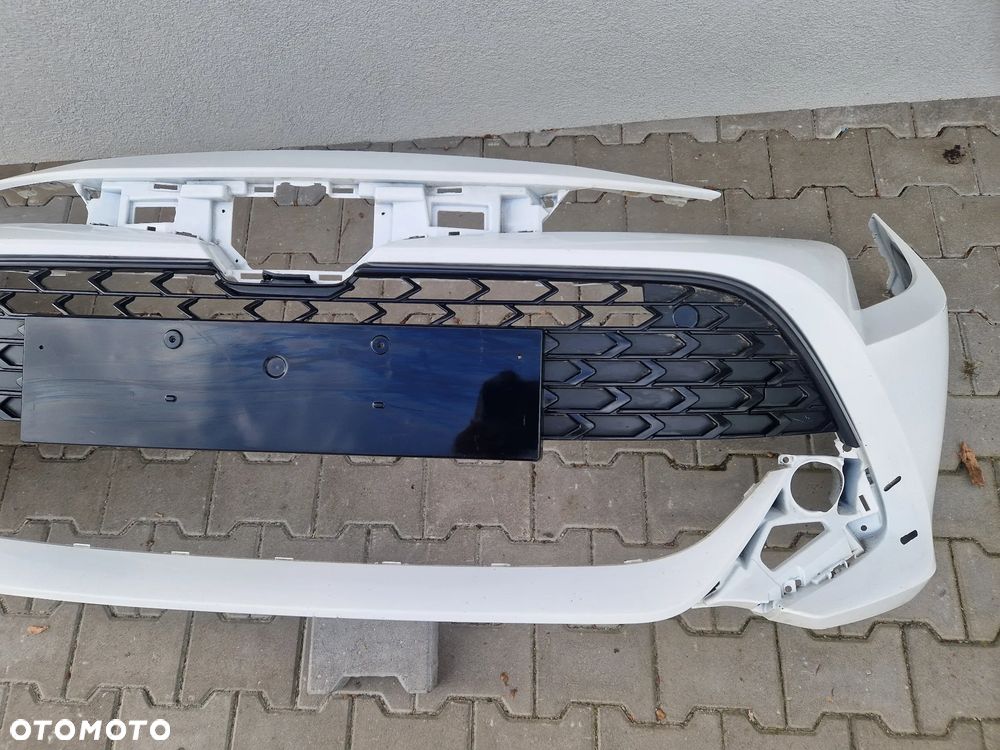 Zderzak Toyota Corolla XII E21 E210 lift 2023 - bez dziur - 4
