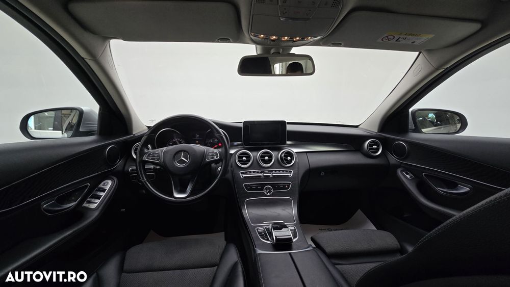 Mercedes-Benz C - 14