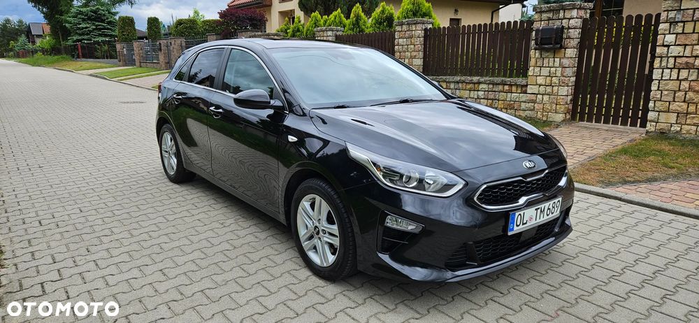 Kia Ceed - 1