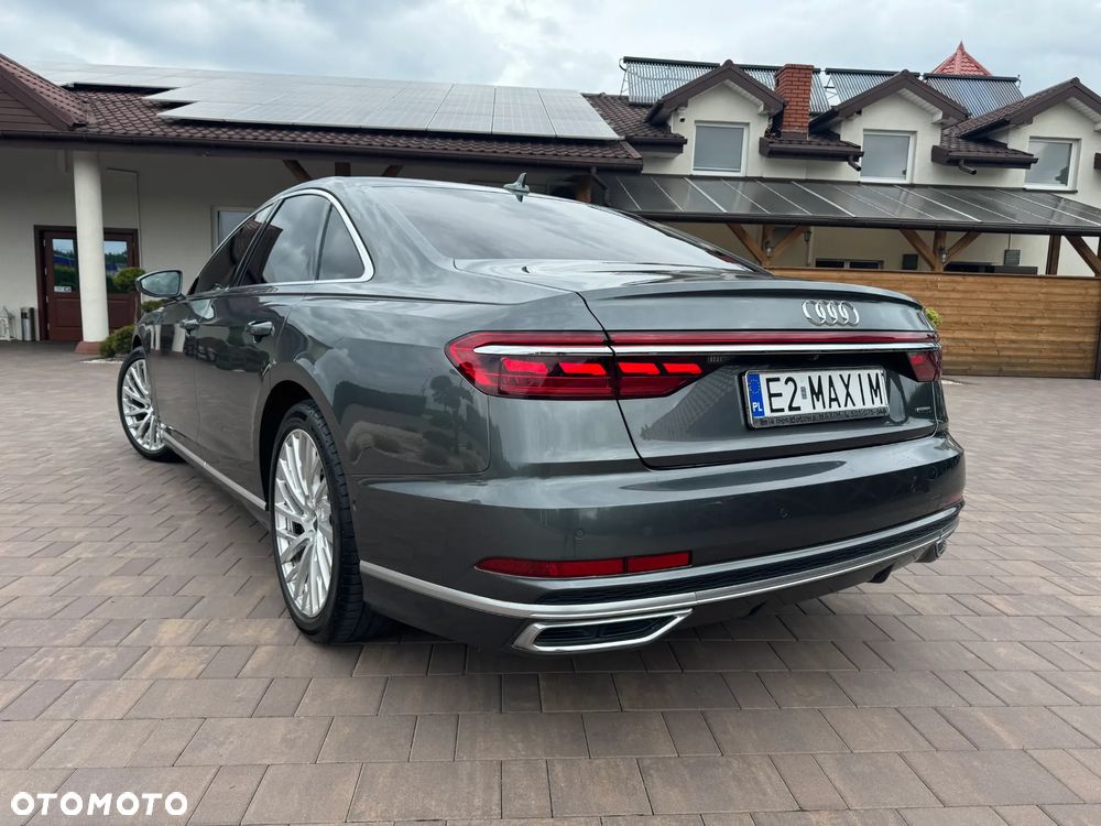 Audi A8 - 5