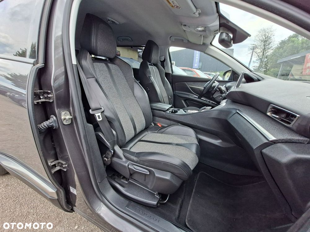 Peugeot 5008 BlueHDi 130 EAT8 Allure - 28