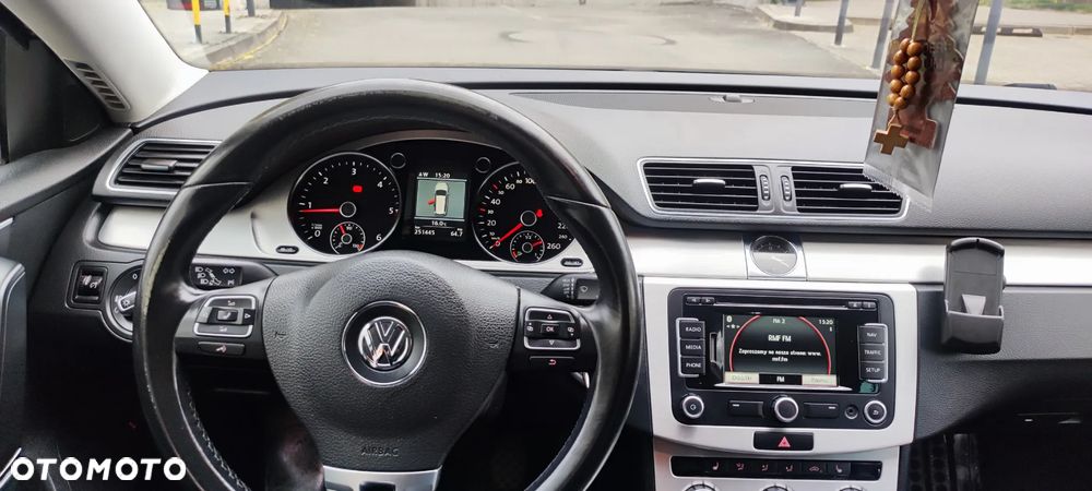 Volkswagen Passat Variant 2.0 TDI BlueMotion Technology Highline - 23