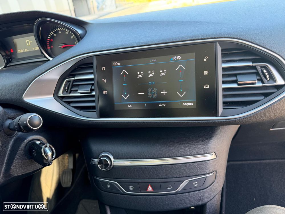 Peugeot 308 SW PureTech 110 Stop & Start Style - 15