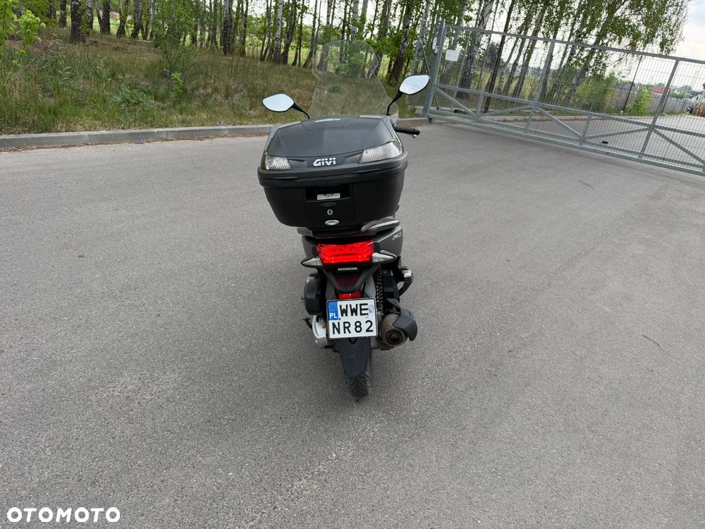 Honda PCX - 4