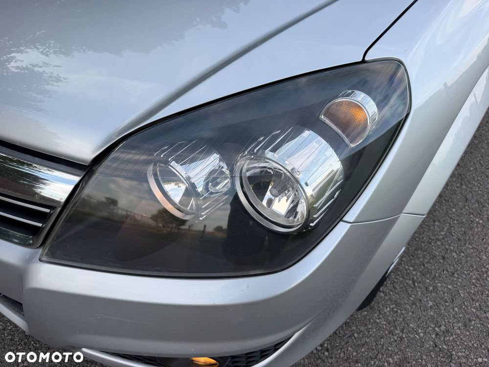 Opel Astra 1.6 Enjoy - 29