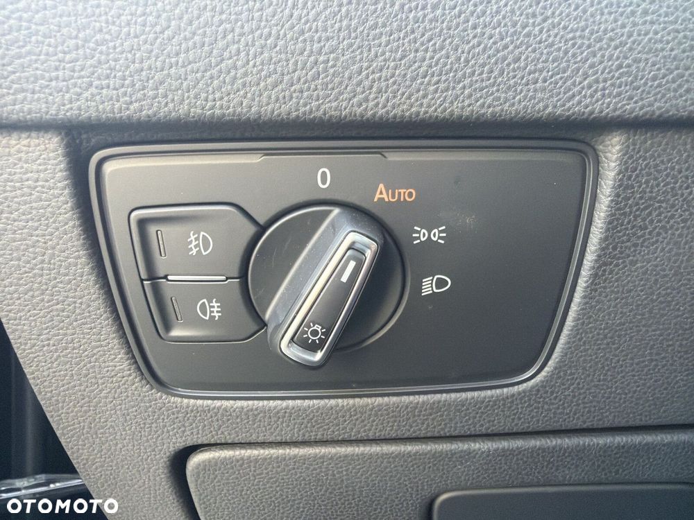 Volkswagen Passat 2.0 TSI Business DSG - 16