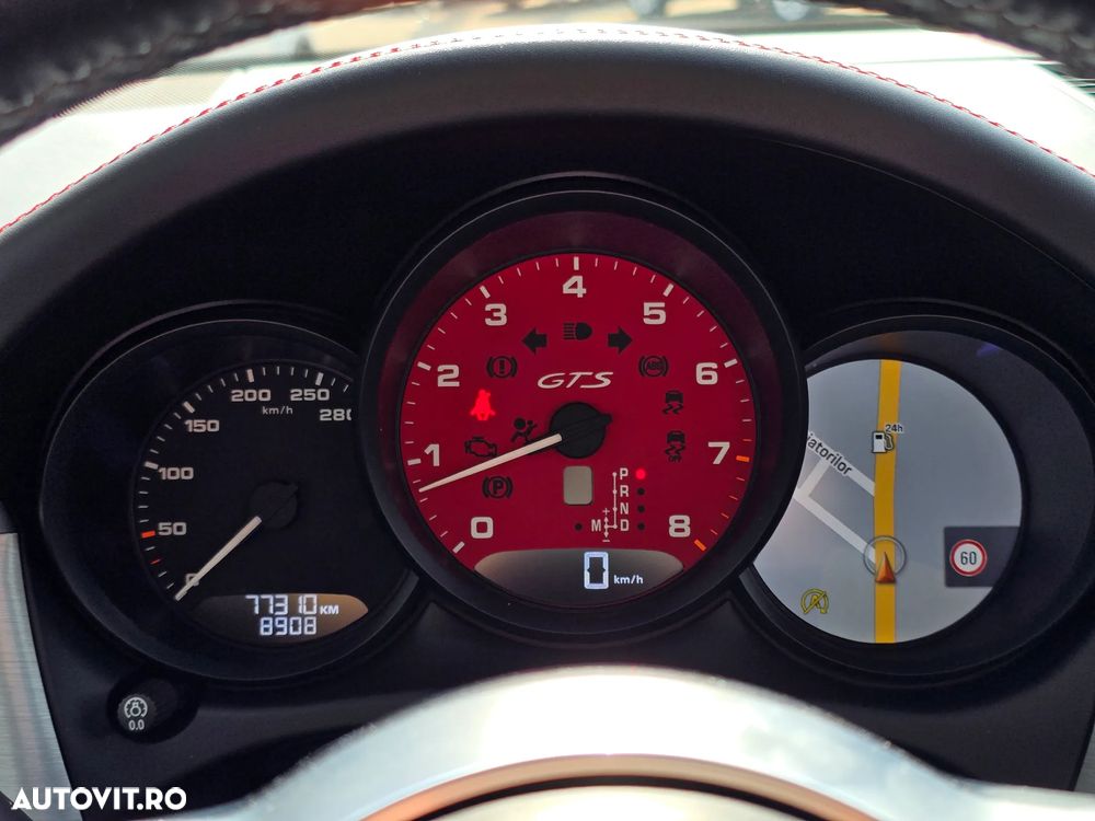 Porsche Macan GTS PDK - 25