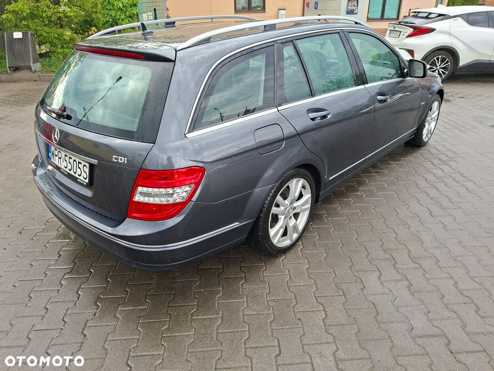 Mercedes-Benz Klasa C 220 CDI DPF Avantgarde - 4