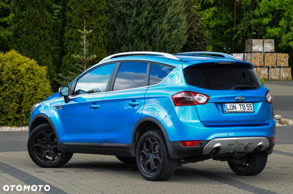Ford Kuga 2.0 TDCi 2x4 Titanium - 10