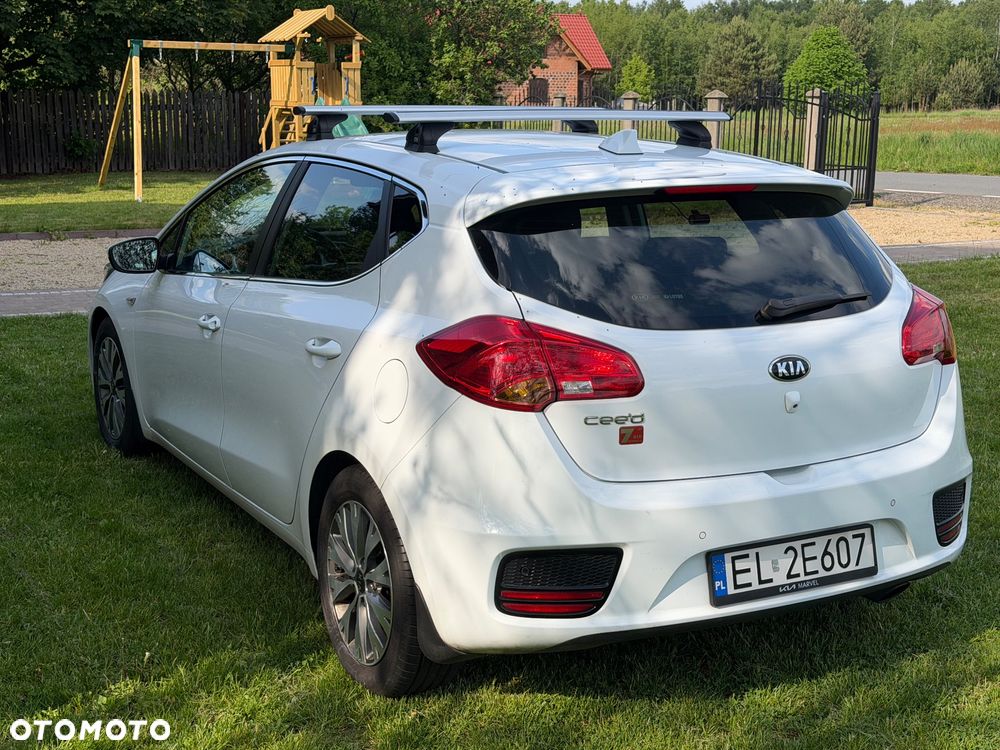 Kia Ceed 1.6 GDI Smart Plus - 4