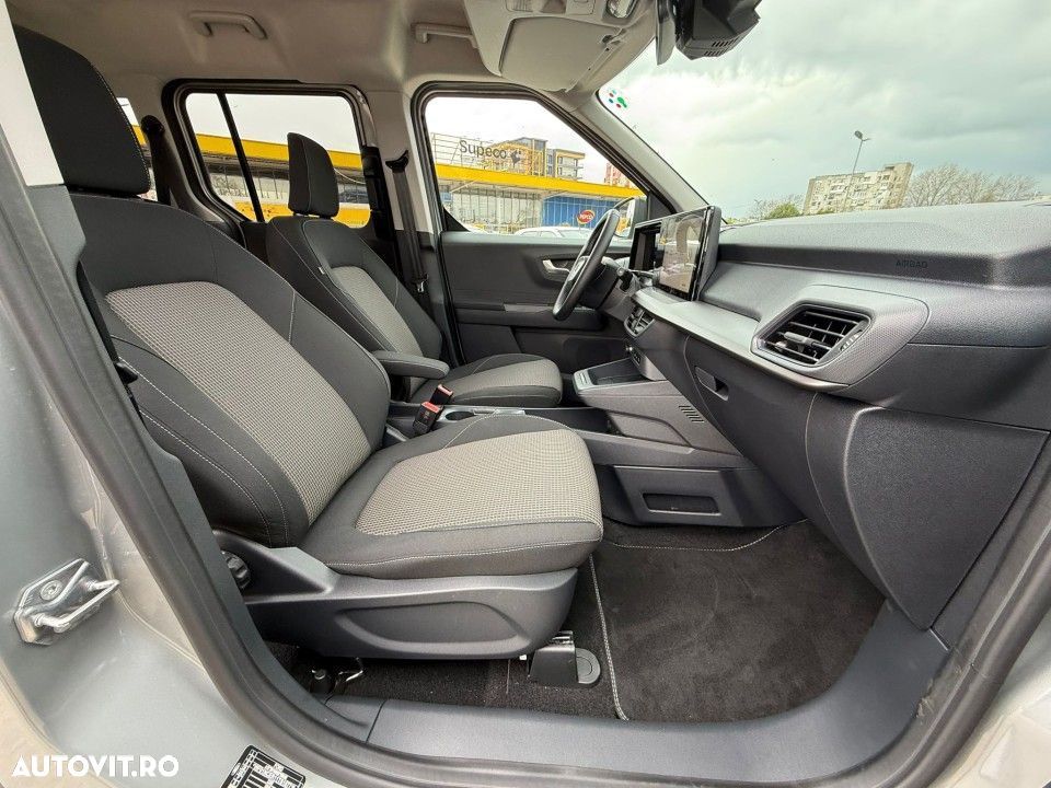 Ford Tourneo Courier - 11