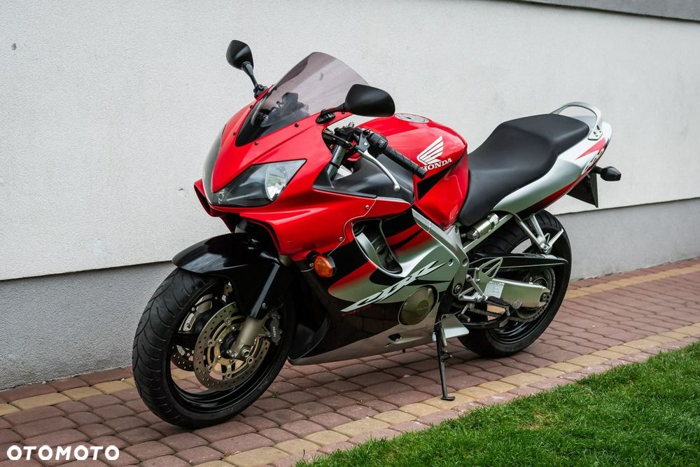 Honda CBR - 7