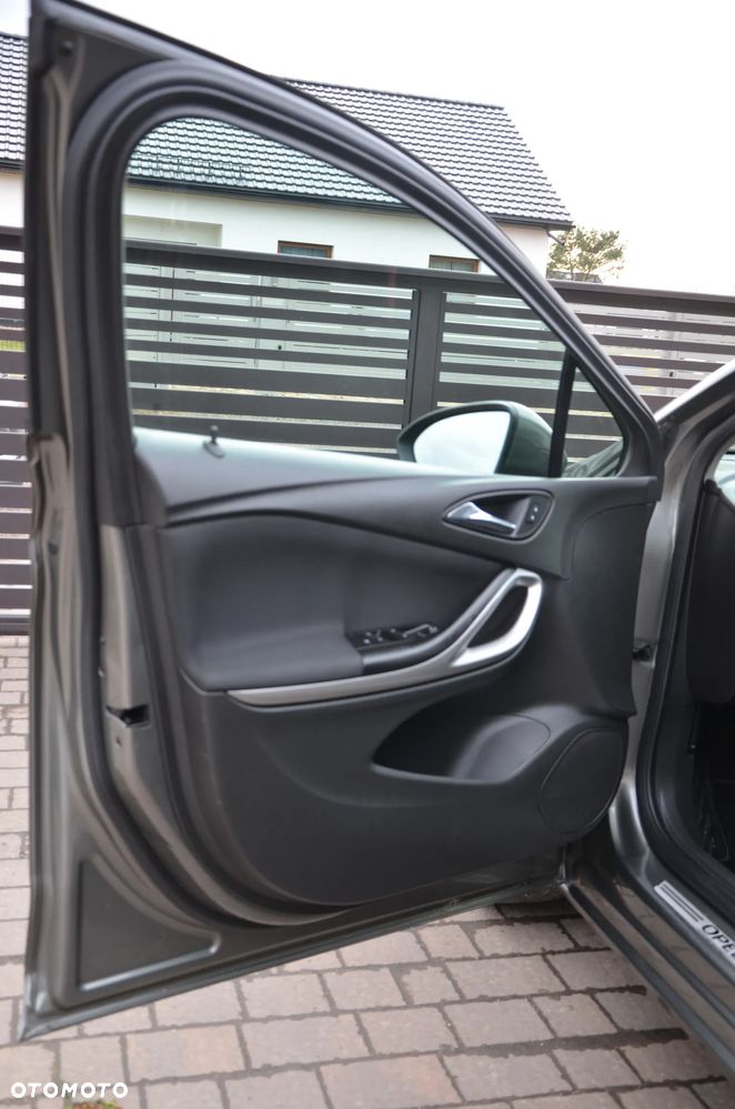 Opel Astra 1.4 Turbo ON - 10