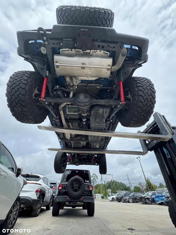 Jeep Wrangler - 13