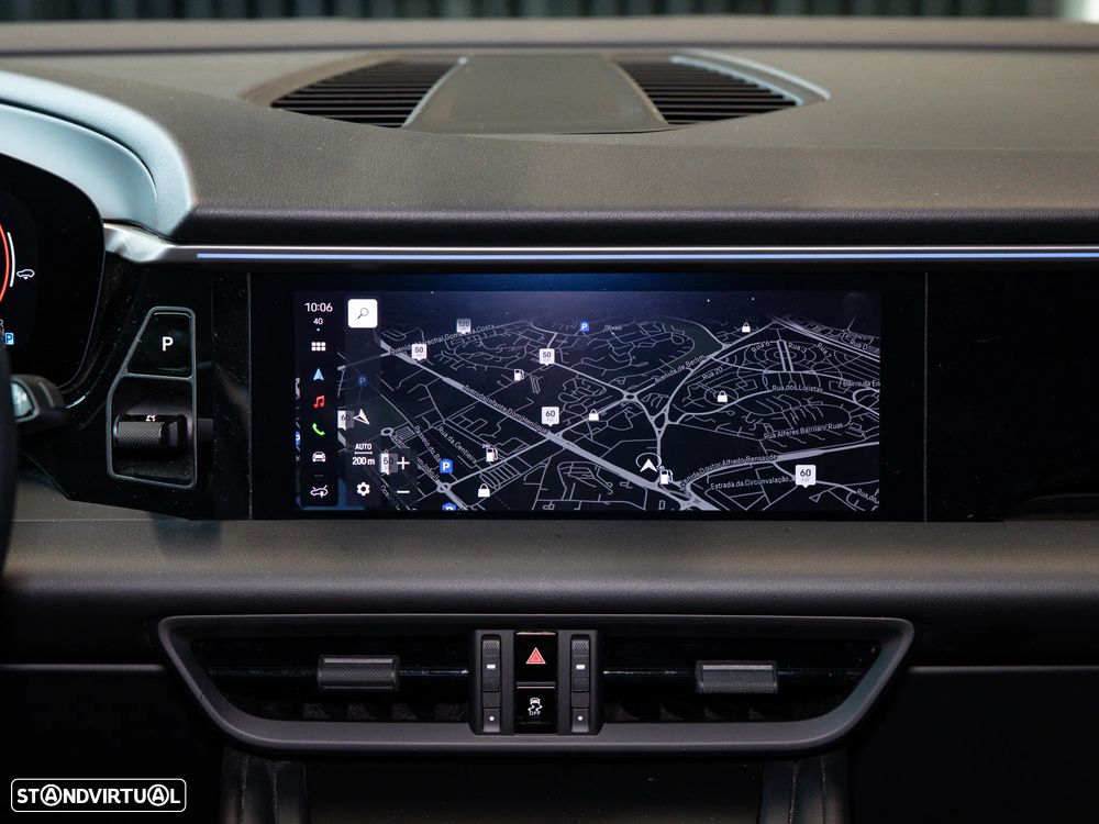 Porsche Macan Electric 4 - 28