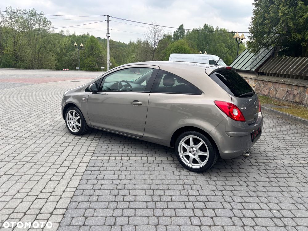 Opel Corsa 1.4 16V Satellite - 5