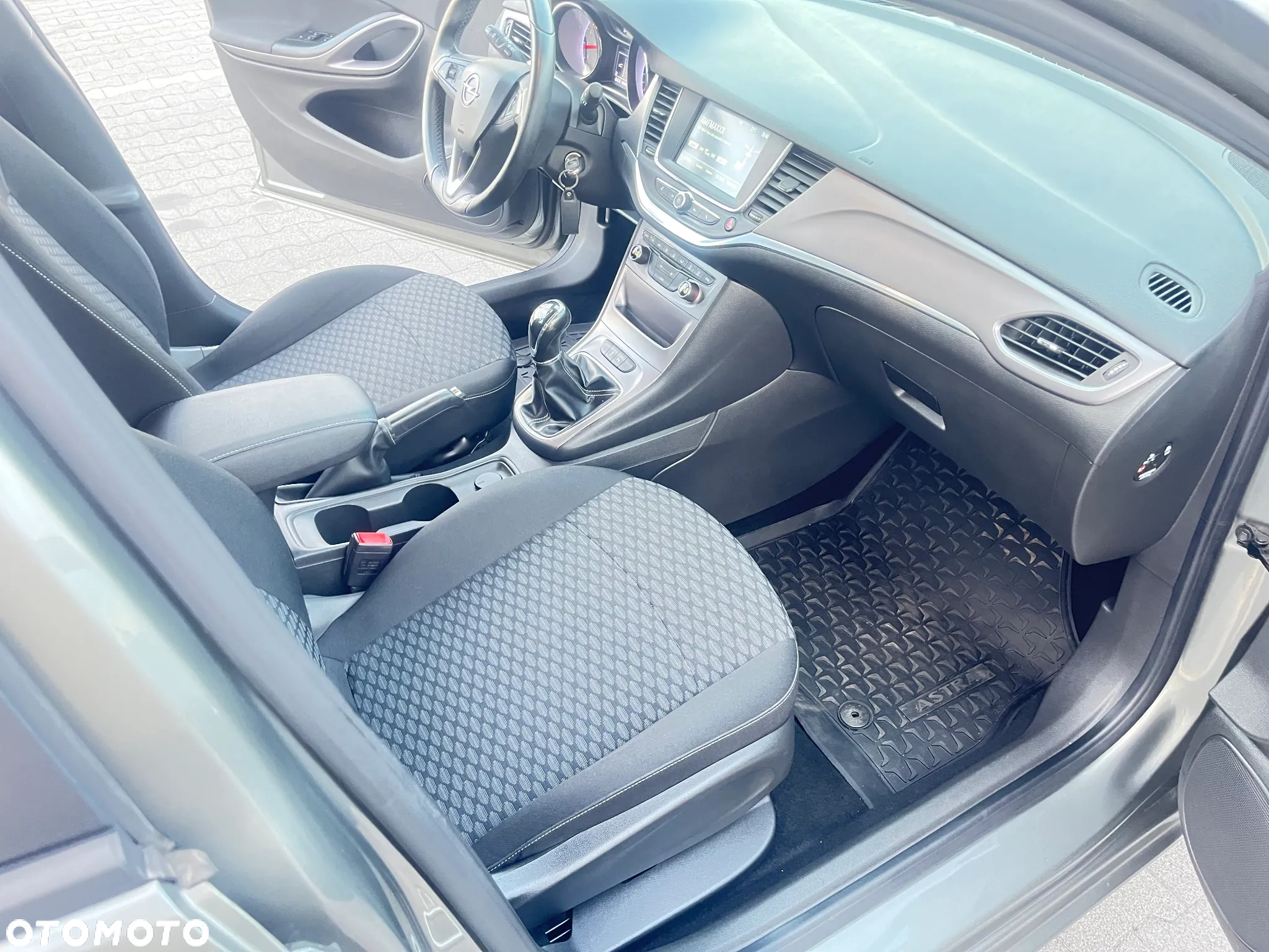 Opel Astra V 1.4 T Dynamic - 18