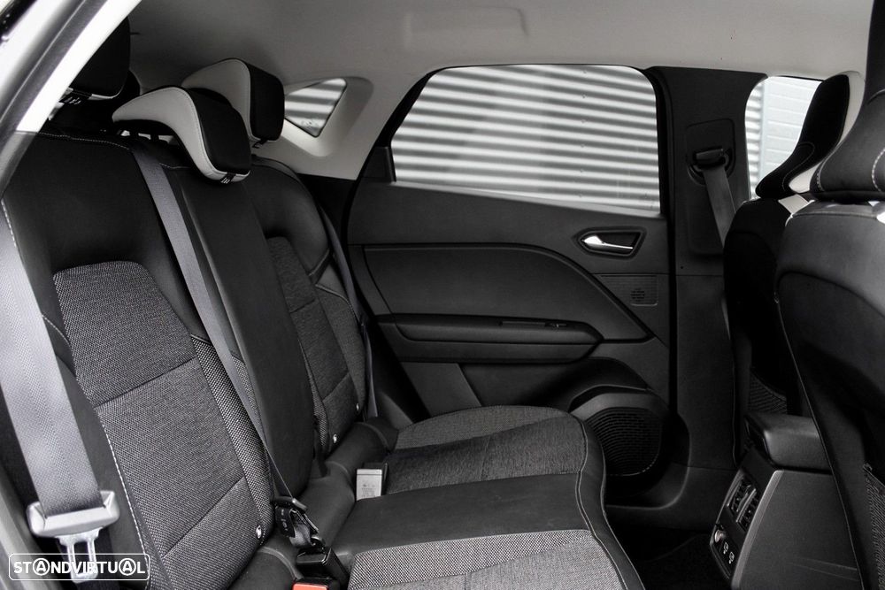 Renault Captur 1.0 TCe Techno Bi-Fuel - 35