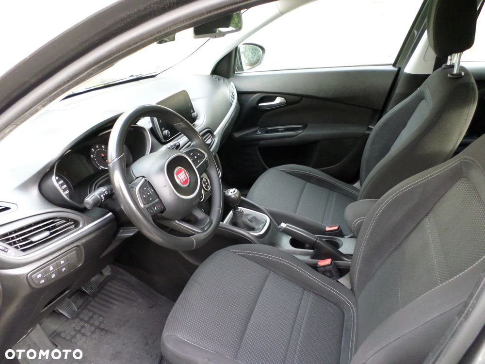 Fiat Tipo 1.4 T-Jet 16v Lounge - 25