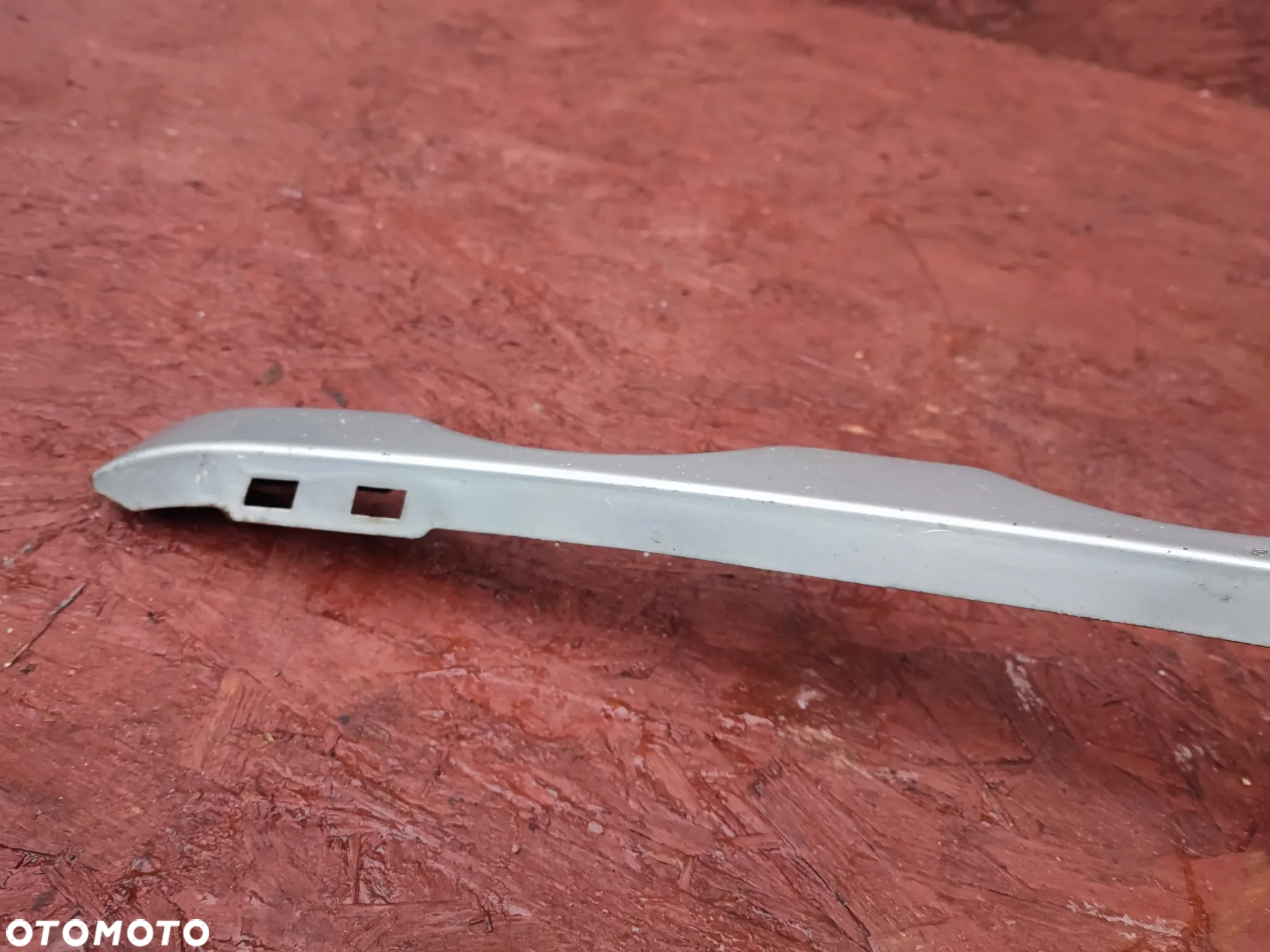 BMW E34 ORYGINALNY NOSEK / GRIL PRZEDNI + NERKI WĄSKA LAMPA PRZED LIFT W DOBRYM STANIE O NR. 1 978 880 / 1 973 835 OEM BEZ RDZY - 8