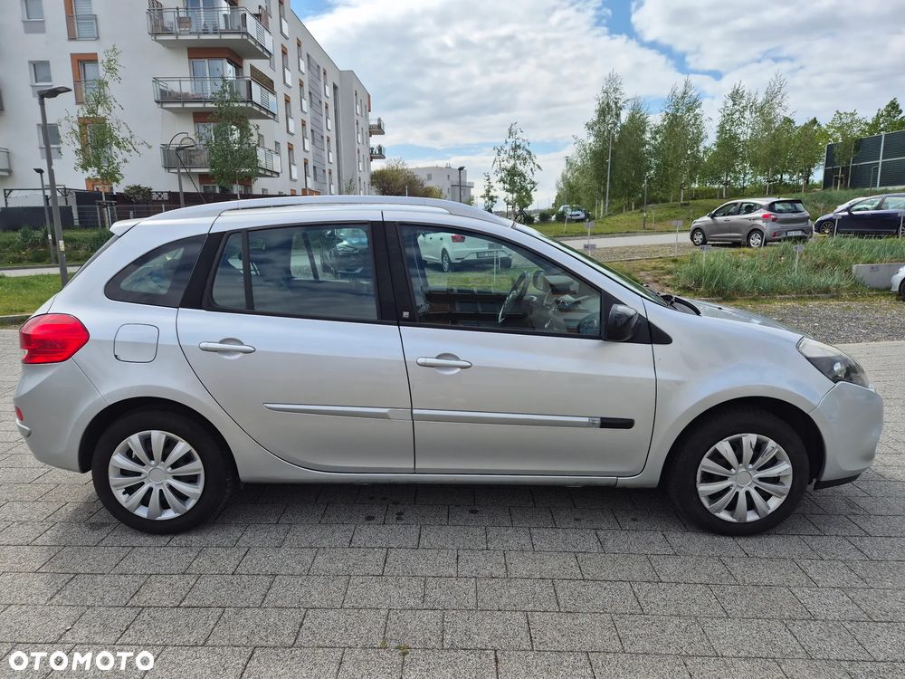 Renault Clio 1.2 16V Dwudziestka Euro5 - 4