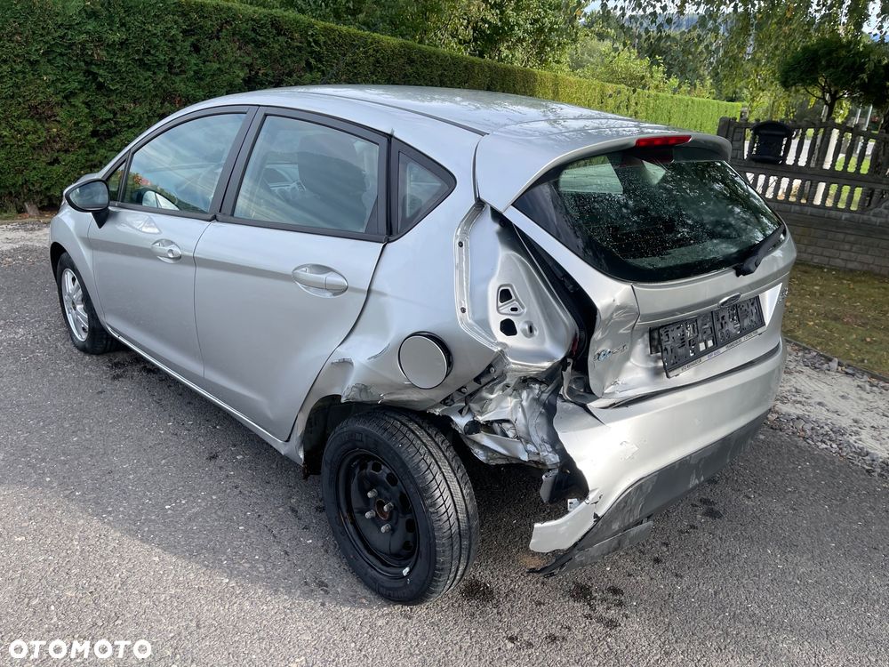 Ford Fiesta 2011 photo 5