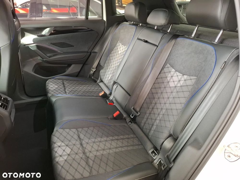 Volkswagen Tiguan - 27