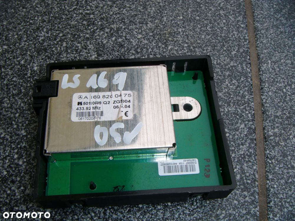 mercedes a klasa w169 05r wzmacniacz antenowy a1698200475 - 1