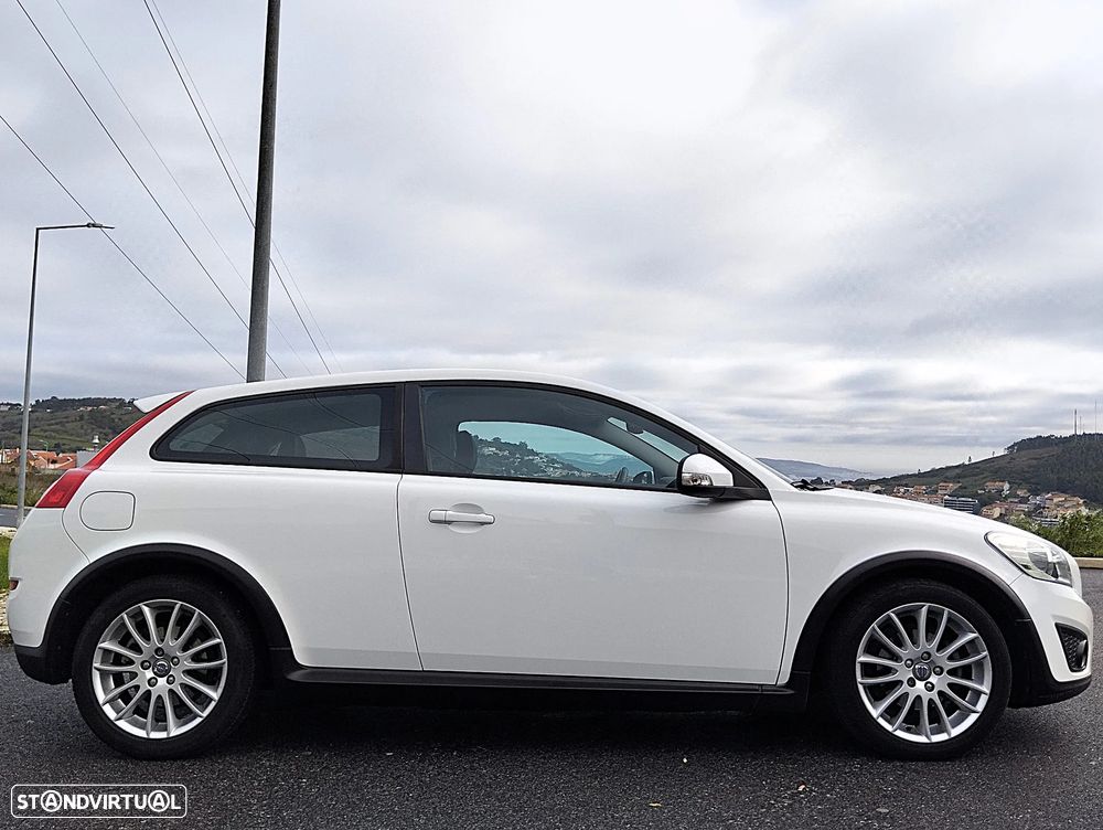 Volvo C30 1.6 D Drive 99g Momentum Start/Stop - 7