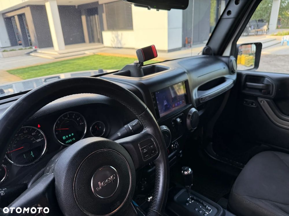 Jeep Wrangler 3.6 Sahara - 10